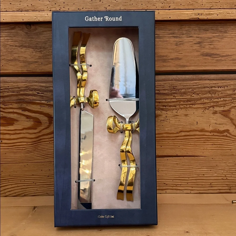 NWT 2 Pc Cake Serve Set by Anthropologie- Knife & Cake Lift w/ Bow Handles
